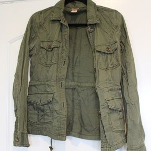 OLIVE GREEN TRUCKER JACKET